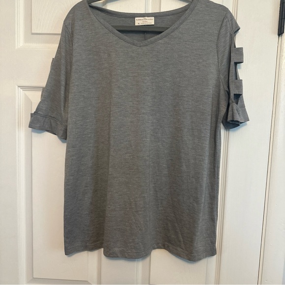 Bobbie Brooks Tops - Bobbie Brooks Gray Short Sleeve Top